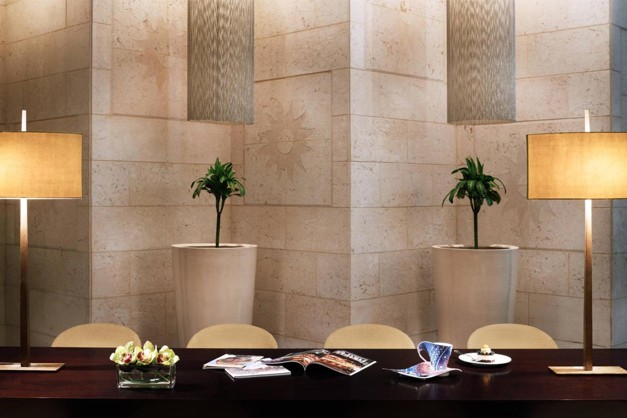 Riyadh Marriott Hotel Экстерьер фото