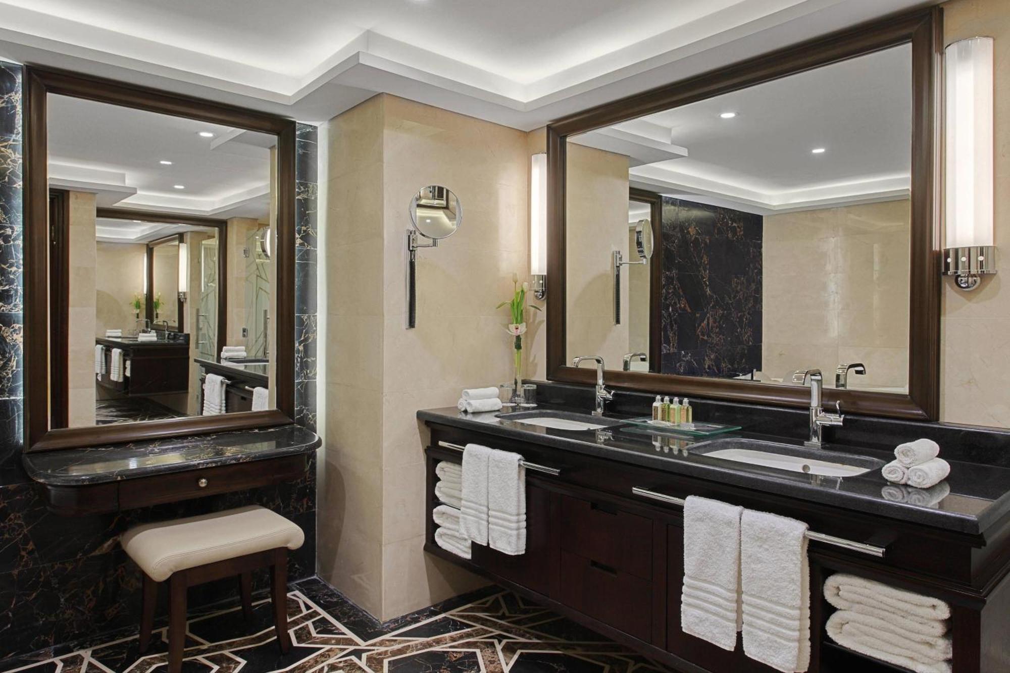 Riyadh Marriott Hotel Экстерьер фото